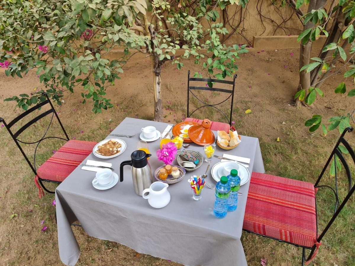 Le Souimanga Hotel Saly Esterno foto